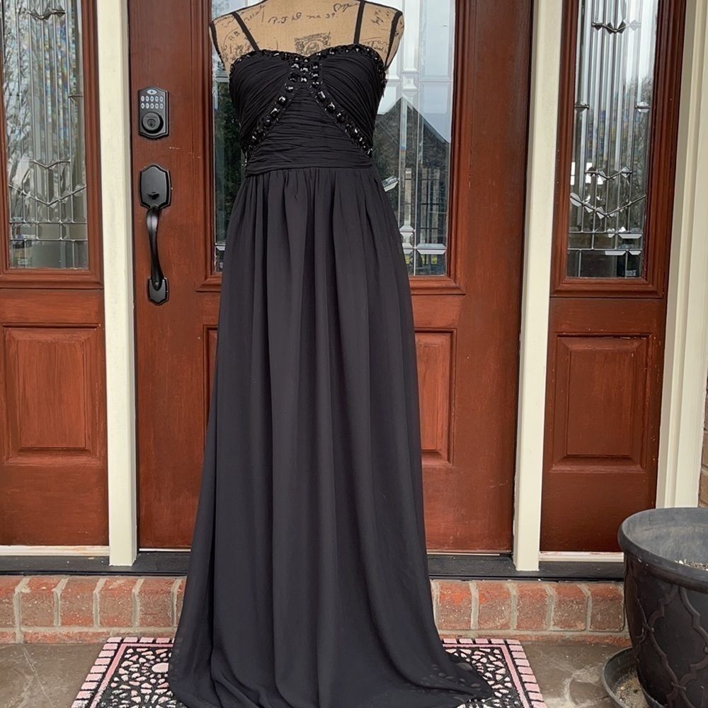 Prom Season 🔥🔥Beautiful Love Point Dress